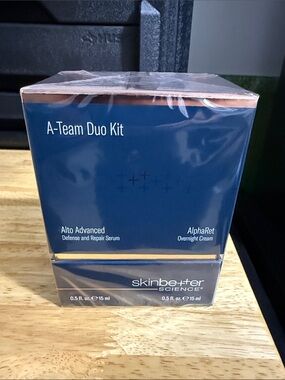 skinbetter science A-Team Duo Kit - Navy Blue Serum & Overnight Cream